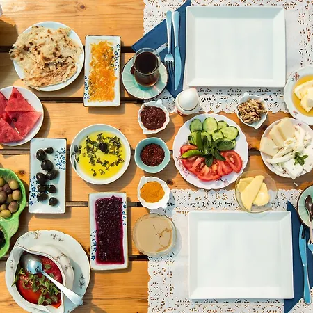 Mavi Keci Mordogan